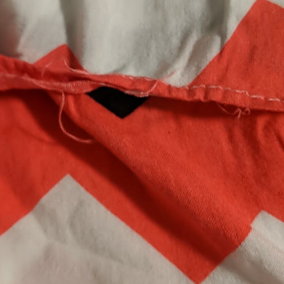 3/$20 🌸 Strapless Top - Picture 6 of 7